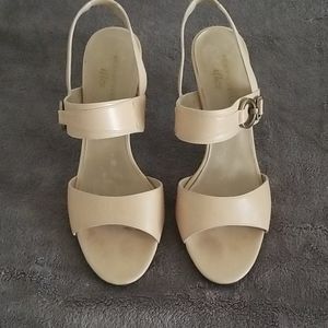 Tan heels